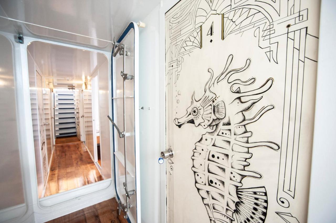 The Cabin @ Mps Noorderzon Amsterdam Bagian luar foto